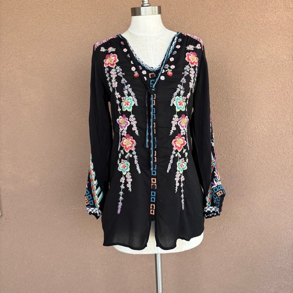 Johnny Was Aloura Embroidered Women’s Blouse - Picture 1 of 16